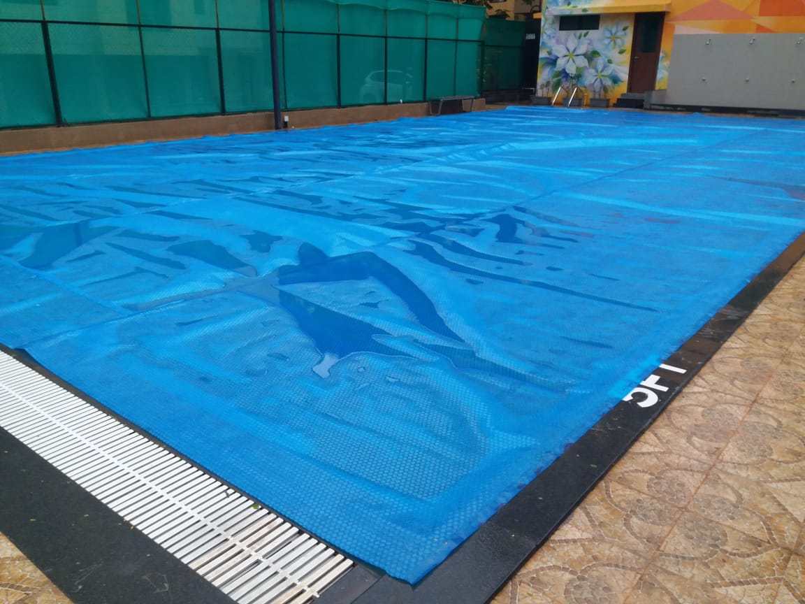 Polco Swimming pool covers - Polco Bubble Pool Covers | UV Resistant, Heat Retention & Durable Pool Protection